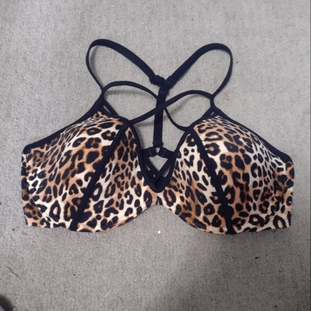 Pink leopard swimsuit top